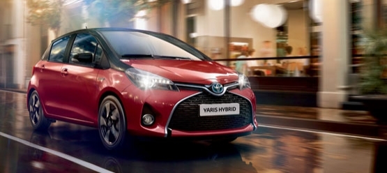 Toyota Yaris 1.5 Hybrid Cool 5porte berlina 2v '17